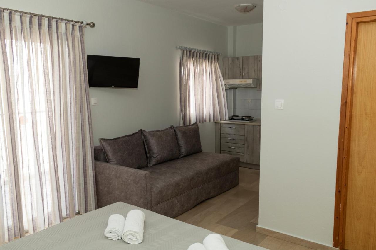 Vicky Apartment Hanioti Bagian luar foto