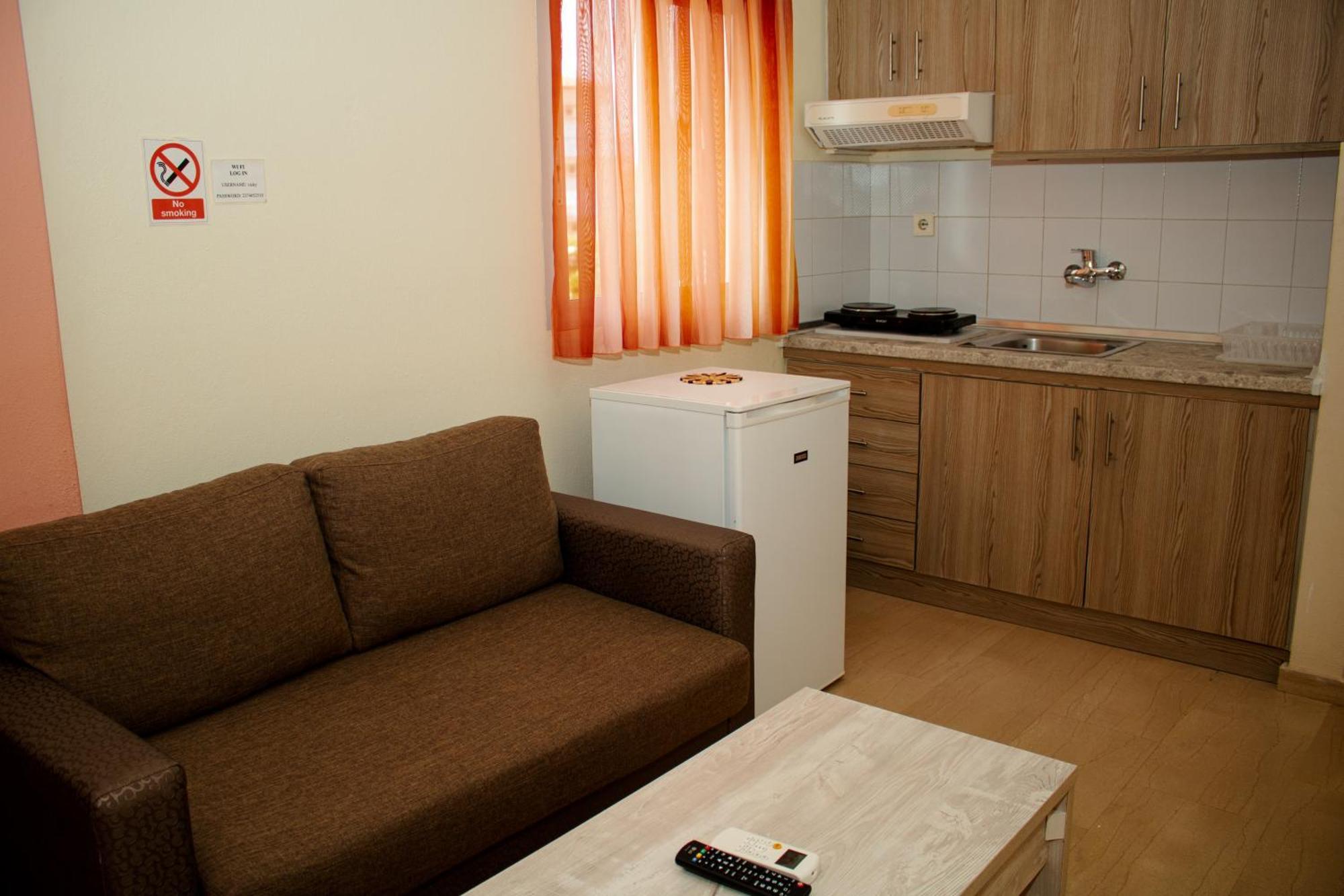 Vicky Apartment Hanioti Bagian luar foto