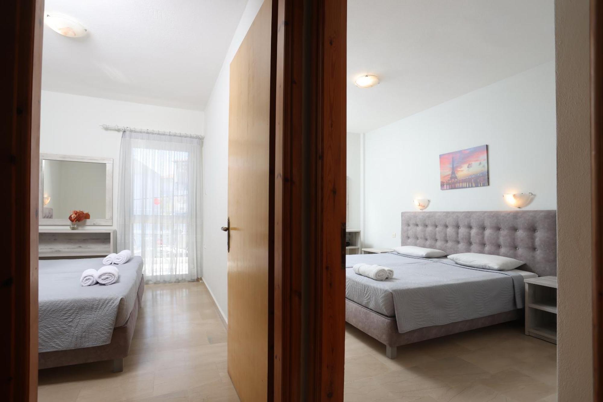 Vicky Apartment Hanioti Bagian luar foto