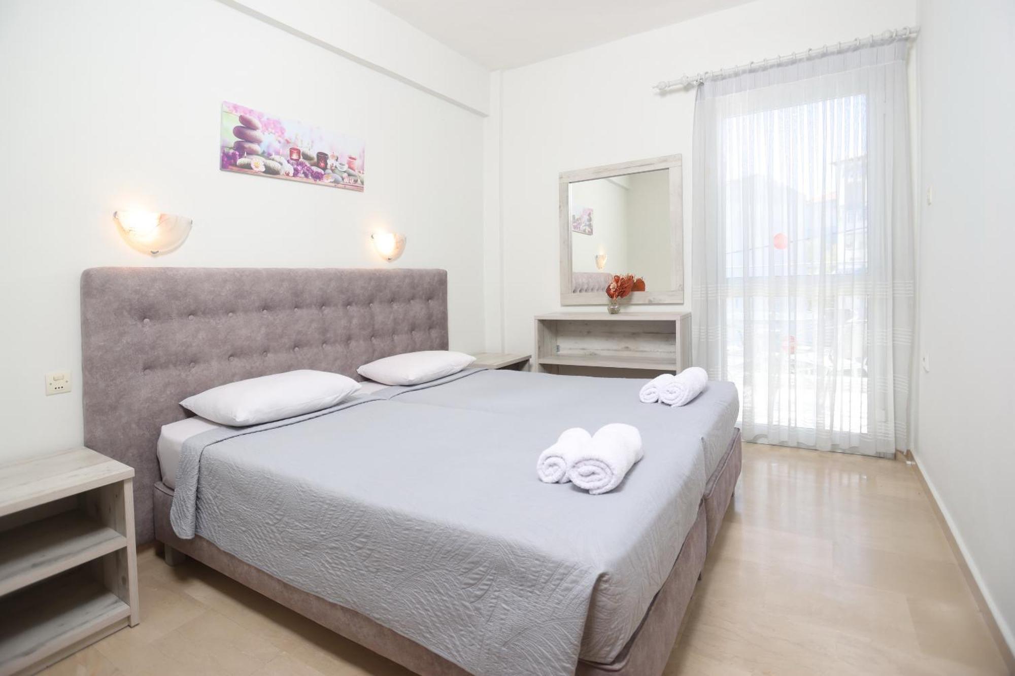 Vicky Apartment Hanioti Bagian luar foto
