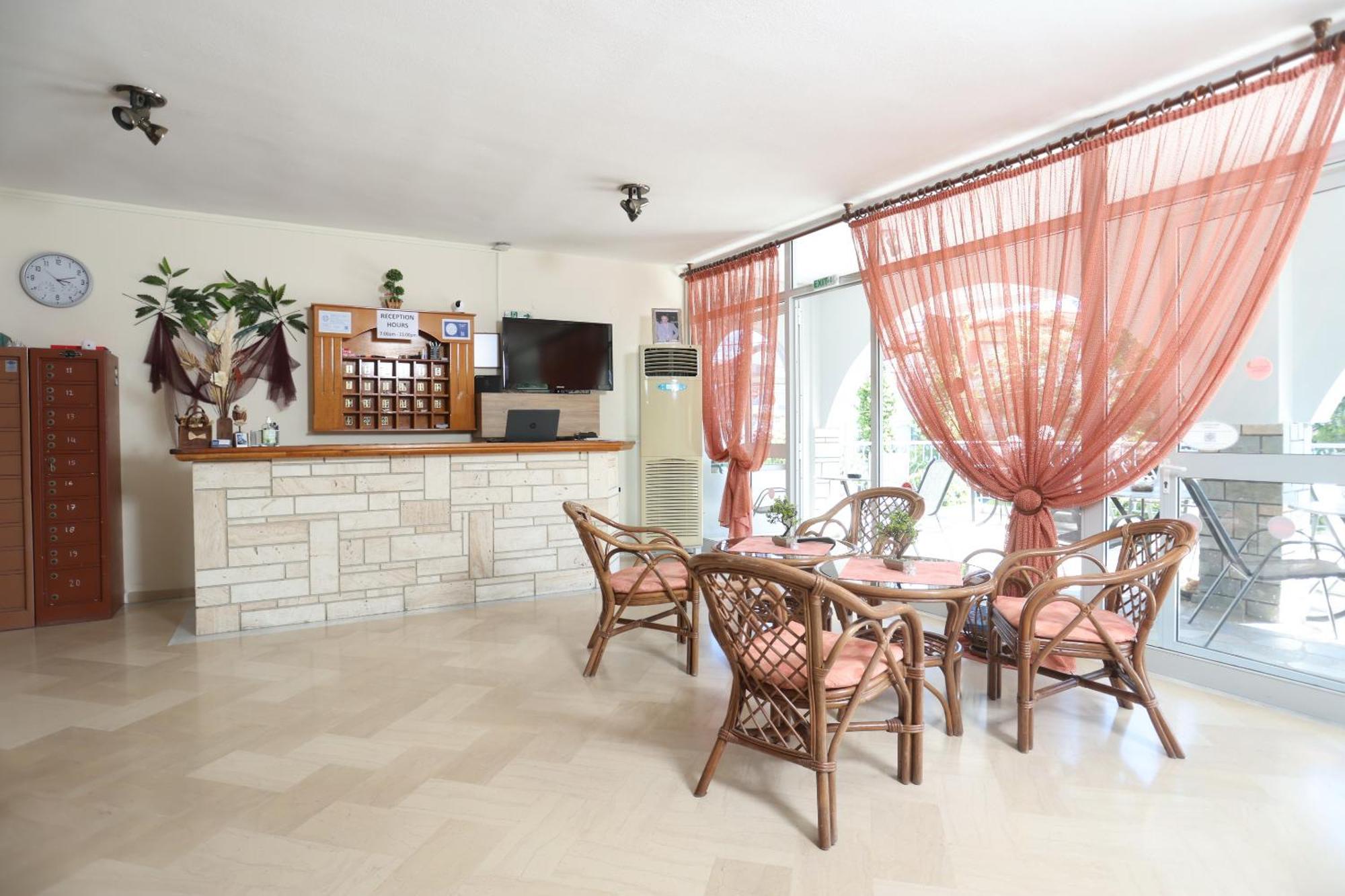 Vicky Apartment Hanioti Bagian luar foto